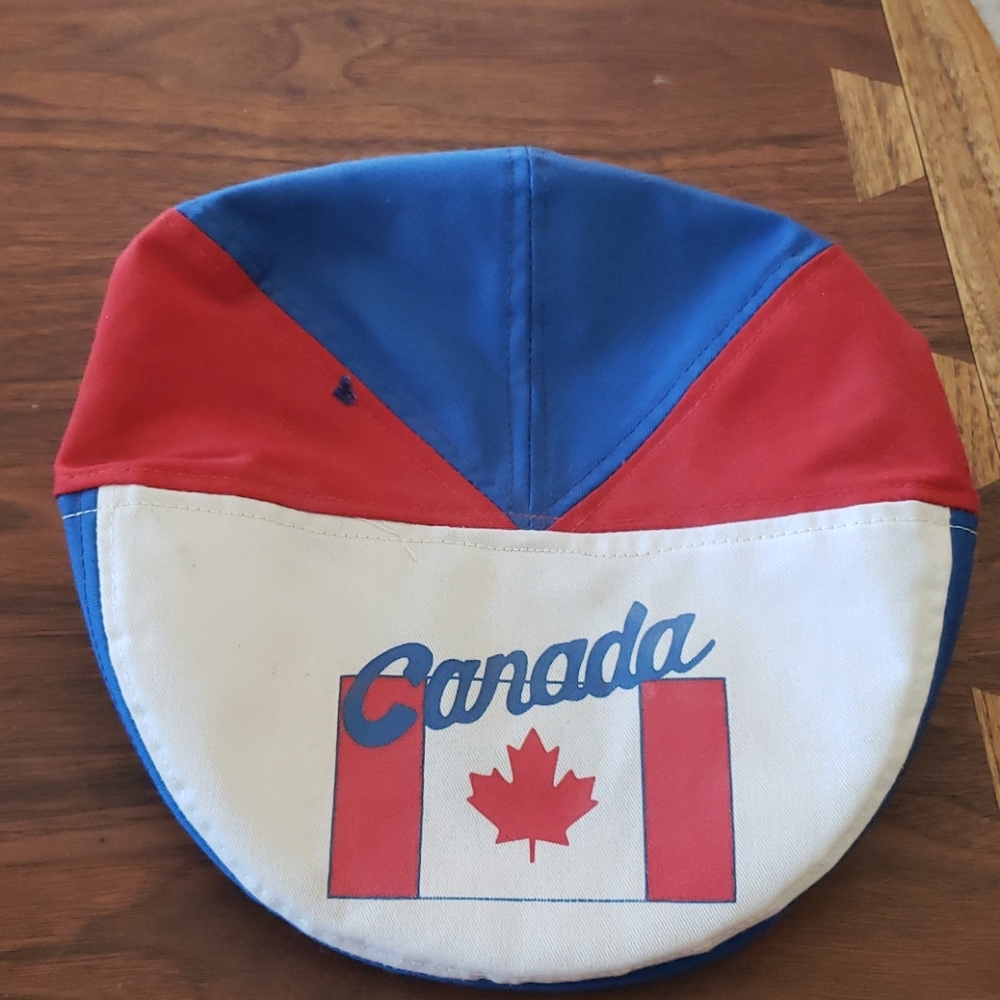 Vintage NOS Canada red white and blue Flat cap